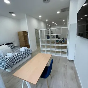 Monkeys Pages Del Corro Triana Appartement
