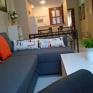 Triana Pureza Appartement